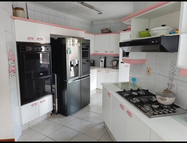 3 BEDROOM FREESTANDING FOR SALE IN BAKERTON